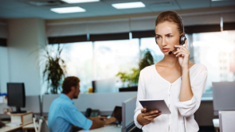 Erros comuns no atendimento telefônico que afastam clientes