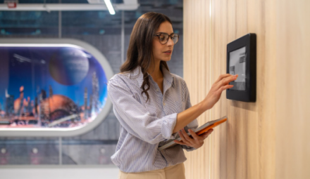 Controle de acesso com reconhecimento facial: como funciona na prática